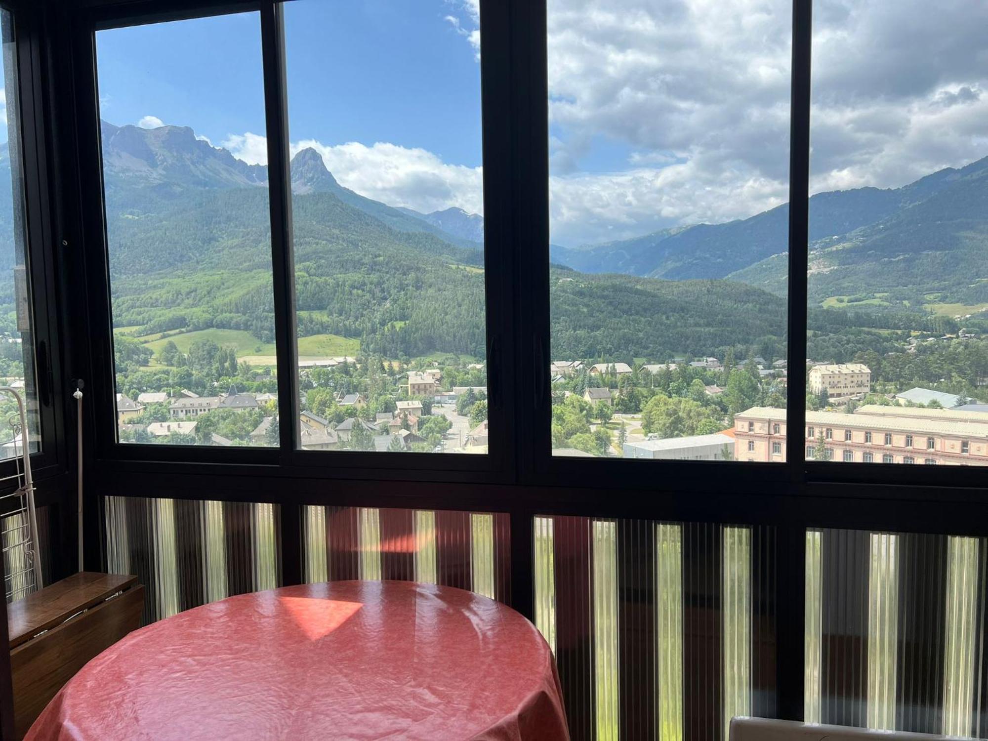 Terrasse Adroit T2 Barcelonnette - Wi-Fi Gratuit - 7 Couchages Apartment Bagian luar foto